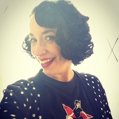 runner . vintage enthusiast . crafter of cards . co-owner of @witandwhimPW