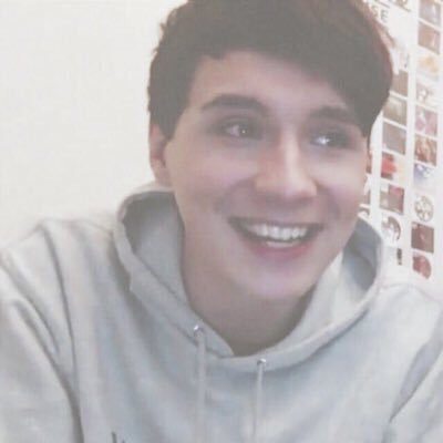 phansmilesx's profile picture. FOLLOW @WONDERFULLYPHAN AND RETWEET THE PINNED TWEET