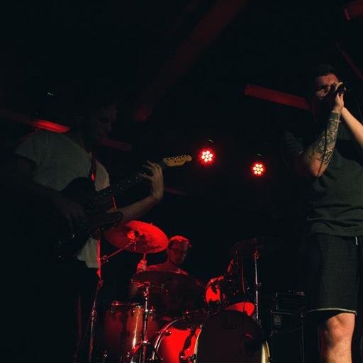Hey i'm Sean. I'm a drummer and that's what I aim to do professionally. Music is my life.