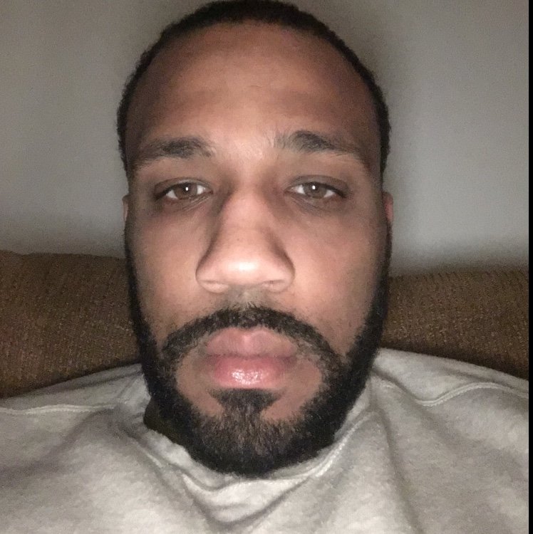 Just a middle class working man trying 2 flourish off the fruits of my hard labor.
But u can contact my management @DammoGrady7 for bookings &
appearances tho