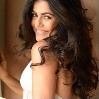 Shenaz Treasury(@ShenazTreasury) 's Twitter Profile Photo