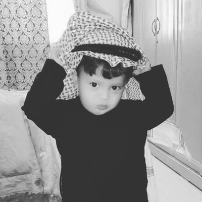 ترى الكلام الزين مثل المفاتيح
تقفل به أفواهٍ وتفتح به قلوب
وإلاّ الكلام الشين مابه مرابيح
تخسر به قلوبٍ وتكسب به ذنوب