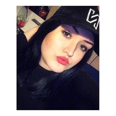 ingexoxo's profile picture. • no expectations, no disappointments.