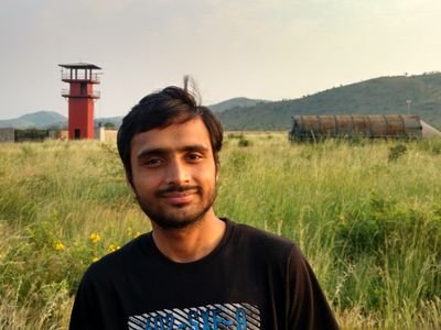 vdwivedi1992's profile picture. Enjoying the sweet insecurities of Life