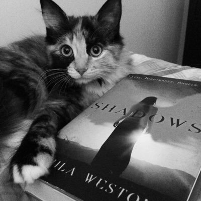 IfItHasWords's profile picture. Mostly books, accompanied by tea. With some Hamilton and occasional cat pictures Instagram: @ifithaswords