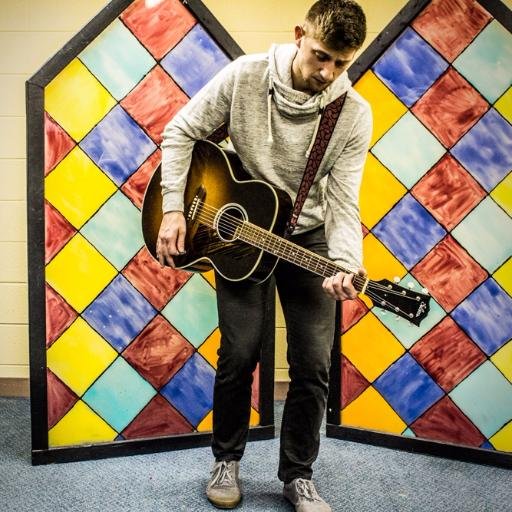 LarkMemmer's profile picture. Follow Jesus, Lead worship, music, disciple/er, this is not my home...