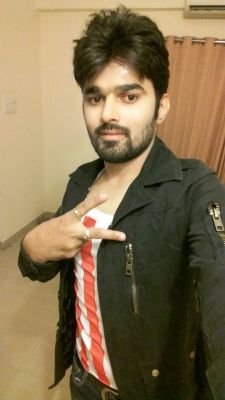 Coolabhi_786's profile picture. Unit Manager @Bank of Newyork