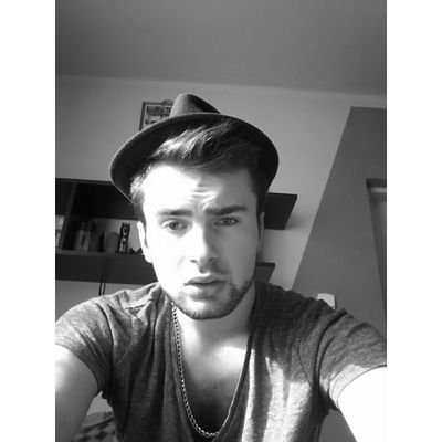 DavvidBudzinski's profile picture. 