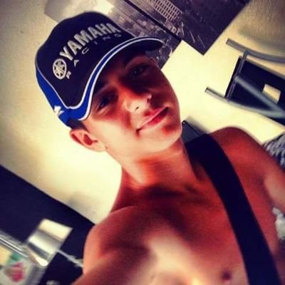 30RCVbQc2ThXfgI's profile picture. 