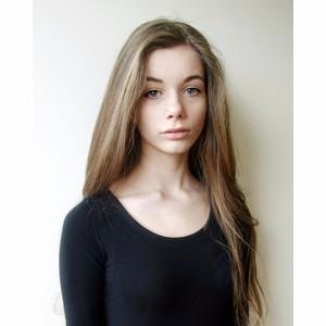 minelhaznedar's profile picture. sarışın dersiniz