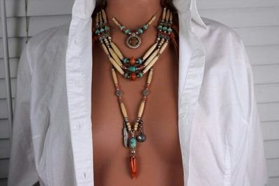 We find and promote gorgeous boho items for sale and provide inspiration and positive vibes for our bohemian family. ✌
