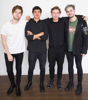 C4M1_5SOSFam's profile picture. 
