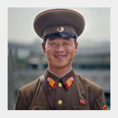 DheezNhutz69's profile picture. 