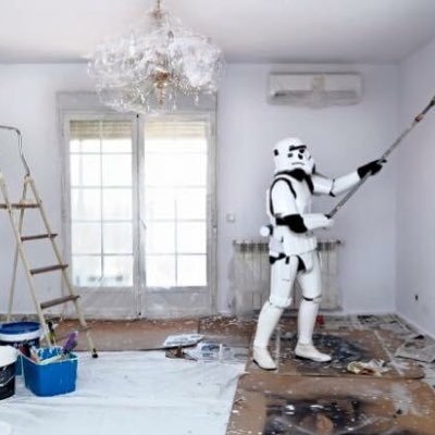 Painter & Decorator, tutor and part of the Dulux Academy team.
