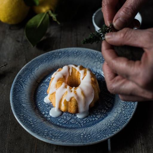 RicordiT's profile picture. Nessuno è nato sotto una cattiva stella, ci sono semmai uomini che guardano male il cielo. Dalai Lama