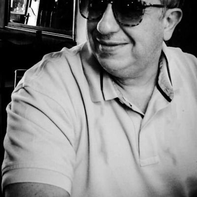 Jornalista, periodista, consultor de Comunicación. Brasileño, 19 años en Paraguay.