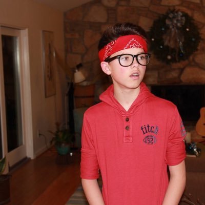 Trust me, I'm Jacob Sartorius' biggest fan. Goal: 1k and a follow from bae, I make love with you JACOB!!!!! I follow back ❤️