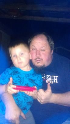 leenoproblem's profile picture. 