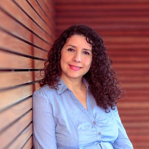 Digital learning manager. Fundadora y directora de @SemánticaSocial, escribo sobre fundraising y marketing digital para emprendedores y ONG