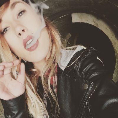 OchsSami's profile picture. Tomorrow isn't promised ~Trust https://t.co/D3qvryVqLI few.~