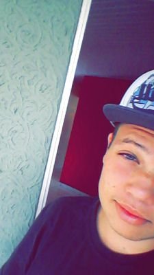 》¤¤ Vc nasce sem pedir , e morre sem querer então aproveite.¤¤《