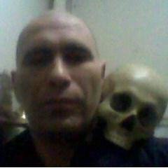 Warlock_013's profile picture. Я просто смотрю на жизнь! Она отвечает мне тем же!