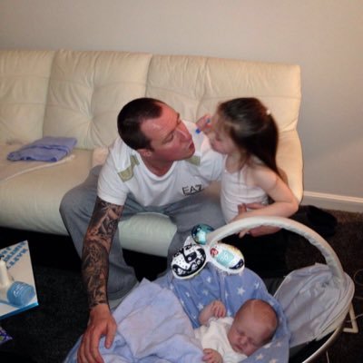 AndyLogan1984's profile picture. 