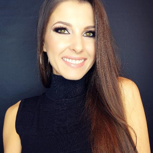 Makeup Artist YOUTUBE: https://t.co/UljsMgvEEN  FB: https://t.co/OoL0kTuyyV INSTAGRAM: https://t.co/xQS5tMqDaV