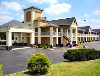 Super 8  Columbia TN Hotels for comfortable accommodation nearby famous cites like Huntsville