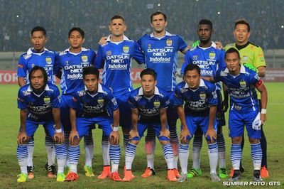 *persib jiwa raga aink* @persib #champions isl 2014
piala presiden 2015
np: we will stay behin