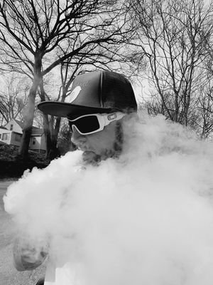 Full_Throttle33's profile picture. Instagram @double_purge,  I compete in competitive Vape Cloud Competitions. Post my personal Vape pics, mods etc. Married Father of 2. ☆FamilyFirst☆ ☆VapeLife☆