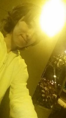 I am single and just got back on twitter catching up now with everything I have missed being away for a while hugs and much love to everyone