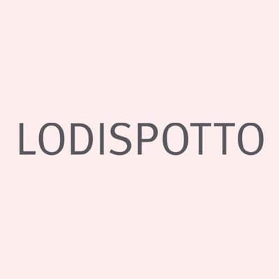 LODISPOTTO［ロディスポット］ホワイティうめだ店では、パーソナルカラー(似合う色)診断＆ヘアアレンジを実施中🌷 よこちゃん🎀ちーちゃん🎀みかりん🎀LODISPOTTOの心ときめく可愛さをお届けします💐是非フォローしてください😍✨⏰ 営業時間⏰10:00〜21:00