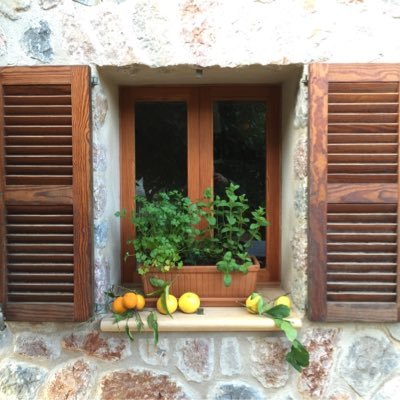 soller_villa's profile picture. providing 5 star villas in Soller - Majorca