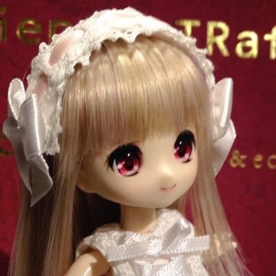 個人ディーラー『桃兎紅茶館』(ももとこうちゃかん)のみいなです。手縫いでオビツ11、メガミデバイス、DTAサイズの服を制作してます。 2015/10/18からディーラー活動開始。BOOTHの他、Xで直接通販。現在は制作はお休み中です。 #桃兎紅茶館お洋服 #桃兎紅茶館