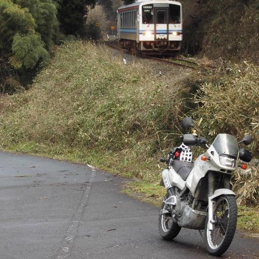 鳥取県日南町でライダーハウス運営中。
「バイクが来るから地域が楽しい」
を目指しています。