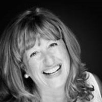 Julie Morris (@carandvanlady) Twitter profile photo