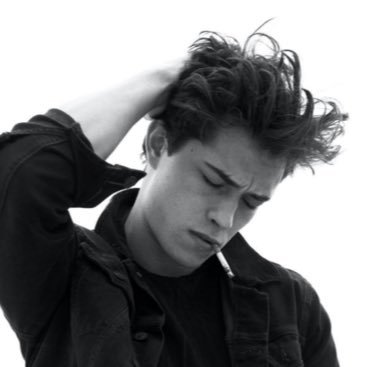 danielrpgwhI's profile picture. psychologue.