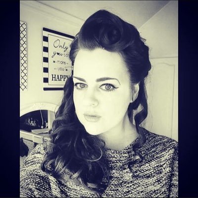 purplepdleblog's profile picture. From Belfast, Live in London. Mum to be 👶🏻 33 🎂 married 👰🏻 blogger 💻 photographer 📸 vintage lover 👗 like purple💜adore poodles 🐩 & cats 🐯