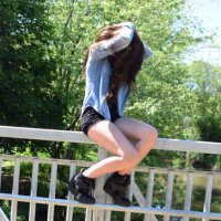 Lyra Something (@iridescentabyss) 's Twitter Profile
