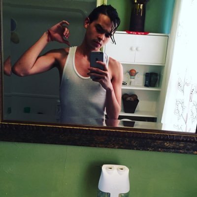 ErickOrtiz07's profile picture. hate the player not the game ⚽️