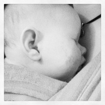 MamaUndone's profile picture. 