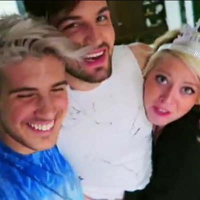 Kristoff_Krum's profile picture. Hi I'm Ethan but people call me Kristoff! | YOUTUBE ❤️ LIZZIE, JOEY, LOUISE, DAN, PHIL ❤️ YOUTUBE || #Phan Trash // #Janiel // Cats // Photography // Family