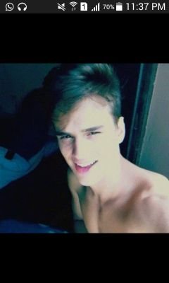 Ale_Fernandez06's profile picture. 20