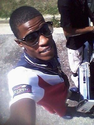 JUST A YOUNG NIGGA TRYNA RUN UP A CHECK.. ONLY REAL NIGGAS IN MY SECTION..
MONEY BAG UNIVERSITY
