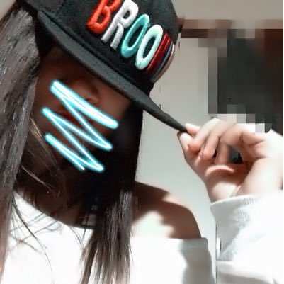 bungaapradila's profile picture. 