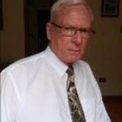 Lic. en Administración, Investigador de temas historicos. Escritor, (4 libros de história, 1 novela). Ex-columnista, (prensa impresa). Jubilado. Coloniero.