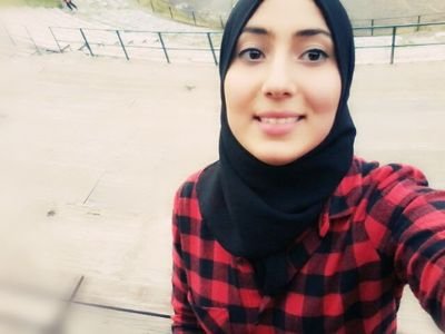 I am Tunisian living in #Italy ... I'm a student of the school of fashion #istvas.it ...and I want to become a fashion designer
#facebook.com/omeya.hd
