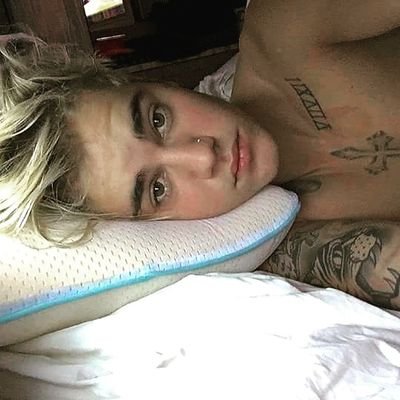 belieberluverrs's profile picture. wanna know my name? ask justin, he moans it every night