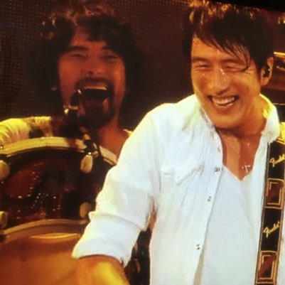 NOT FOUND世代!ミスチルに動きがあるとうるさいです。桜井さんの笑顔は反則ですよね。はい。無言フォローごめんなさいm(_ _)m